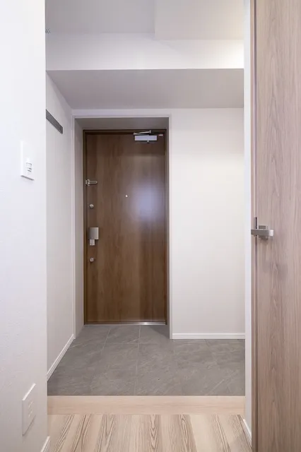 Monolith Hiroo - Interior - ["Flooring", "Floor", "Wall"]