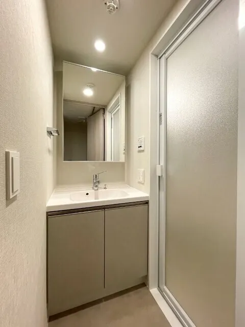 Brookside Residence Kiba - Interior - ["Flooring", "Floor", "Ceiling"]