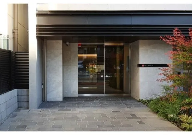 Due Iriya III - Exterior - ["Silver", "Hardwood", "Wood flooring"]