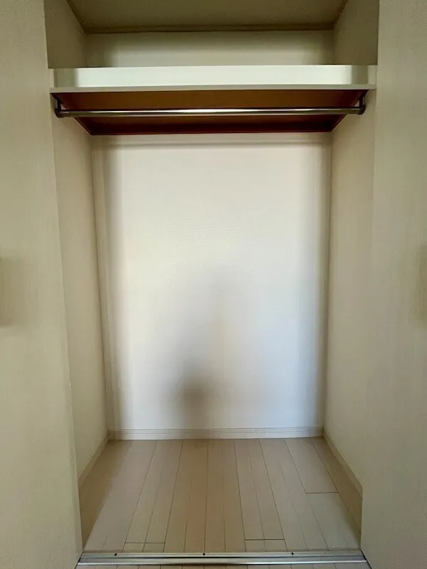 Residia Shibaura - Interior - ["Wood", "Fixture", "Flooring"]