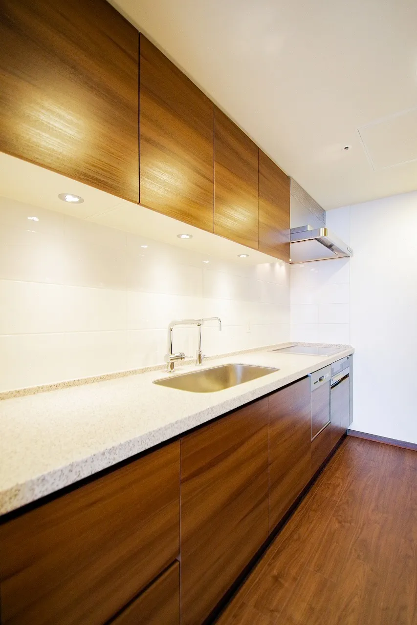 La Tour Shinjuku Grand - Interior - ["Brown", "Cabinetry", "Countertop"]