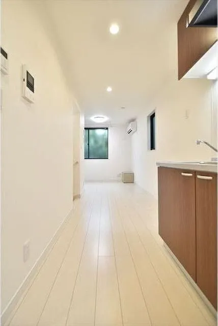 Brilliant Kanamecho - Interior - ["Building", "Fixture", "Door"]