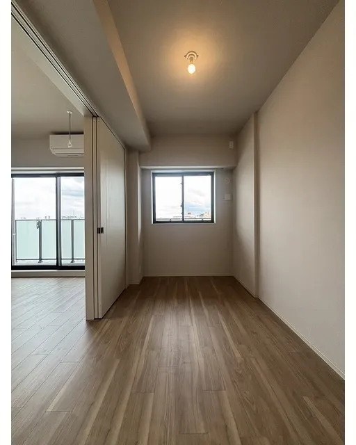Wellis Urban Sumiyoshi East - Interior - ["Flooring", "Floor", "Ceiling"]