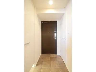 KDX Residence Togoshi - Interior - Entryway
