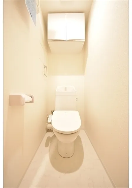 El Faro Waseda - Interior - ["Toilet seat", "Toilet", "Bathroom"]