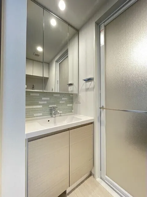 Stylio Kamata West - Interior - ["Flooring", "Wall", "Interior design"]