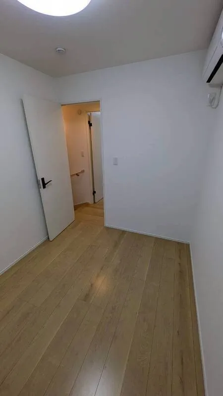 Solna Cresia Nakano - Interior - ["Flooring", "Floor", "Wood"]