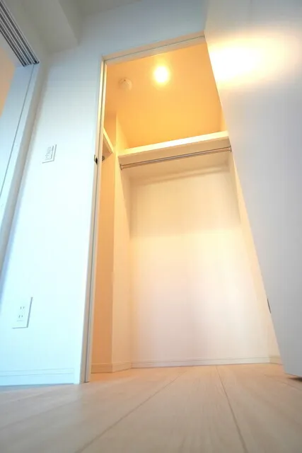 La Casa Hiroo - Interior - ["Wood", "Flooring", "Floor"]