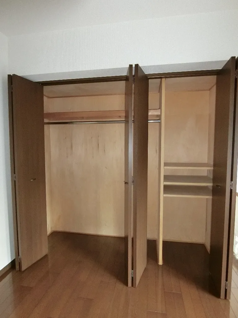 Shiba Park Apartment - Interior - ["Shelf", "Cabinetry", "Shelving"]