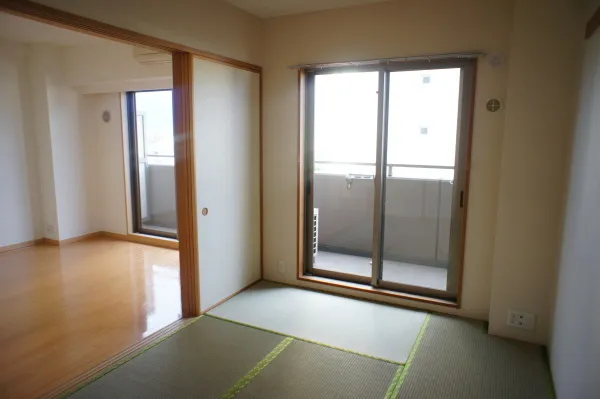 The Apartment Hill Top Nakano - Interior - ["Building", "Property", "Window"]