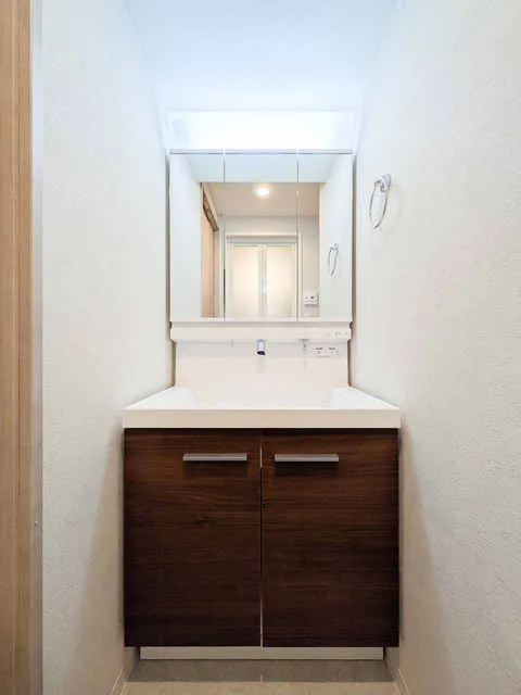Prime Bliss Morishita Studio - Interior - ["Plumbing fixture", "Bathroom cabinet", "Flooring"]