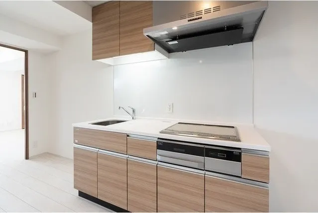 BPR Residence Nerima Fujimidai - Interior - ["Kitchen", "Flooring", "Countertop"]