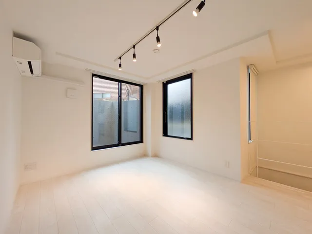 Grand Paseo Nakameguro II - Interior - ["Flooring", "Ceiling", "Floor"]