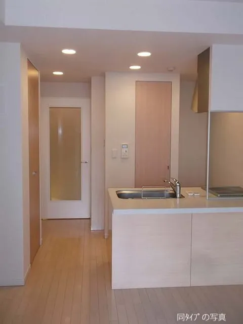 New City Apartments Shiba Park - Interior - ["Brown", "Tap", "Sink"]