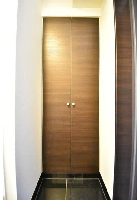 Harmony Residence Ikebukuro - Interior - ["Fixture", "Wood", "Rectangle"]