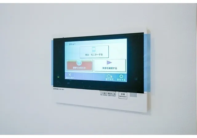 Season Flats Omorinishi - Interior - ["Electronic device", "Display device", "Electronics"]
