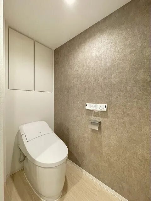 Stylio Kamata West - Interior - ["Toilet seat", "Flooring", "Toilet"]