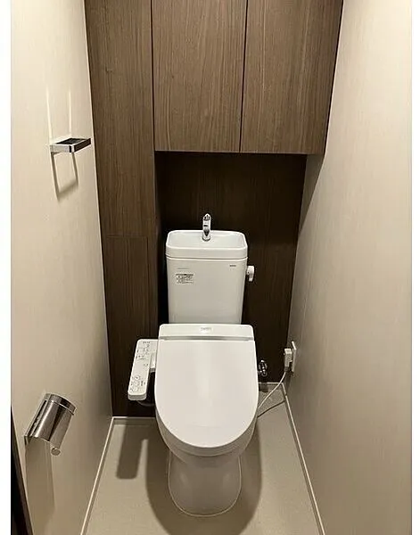 The Parkhouse Oikos Akabane Shimo Fourth Square - Interior - ["Toilet seat", "Toilet", "Plumbing fixture"]