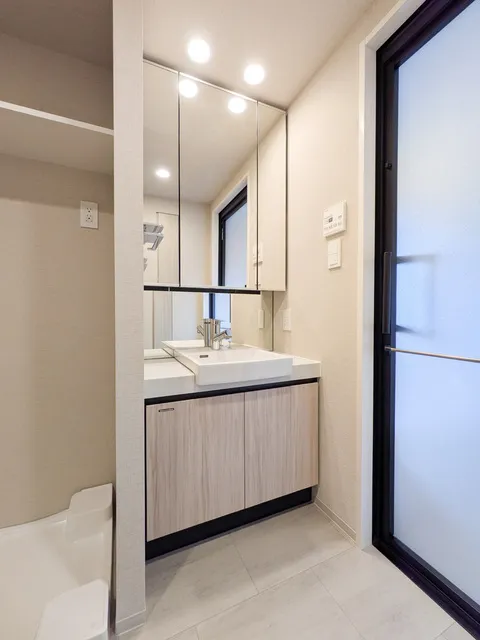 AIFLAT Shinagawa Togoshi Parkside - Interior - ["Flooring", "Interior design", "Floor"]