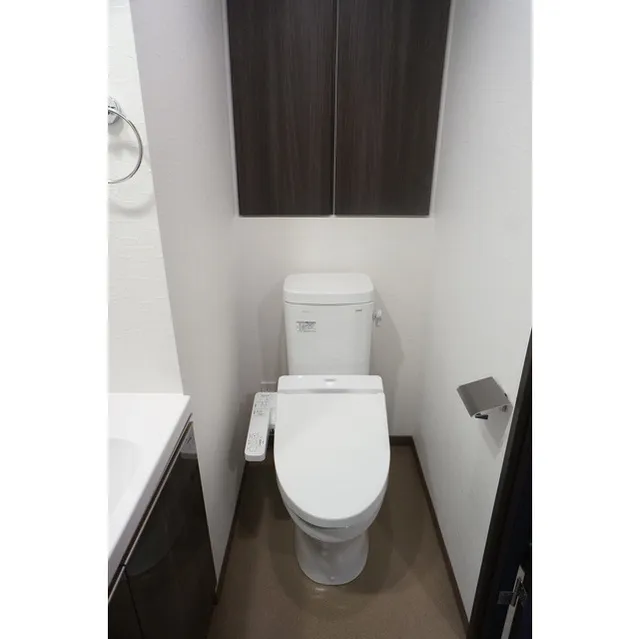 Comforia Setagaya Kamiuma - Interior - ["Toilet seat", "Toilet", "Plumbing fixture"]