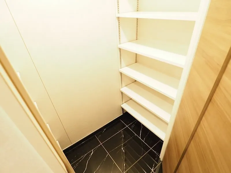 RESIDIA Itabashi Honmachi Place - Interior - ["Fixture", "Wood", "Rectangle"]