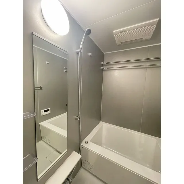 Comforia Kamimeguro - Interior - ["Building", "Plumbing fixture", "Bathroom"]