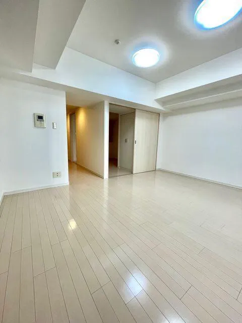 Residia Nihonbashi Bagurocho - Interior - ["Flooring", "Floor", "Wood"]