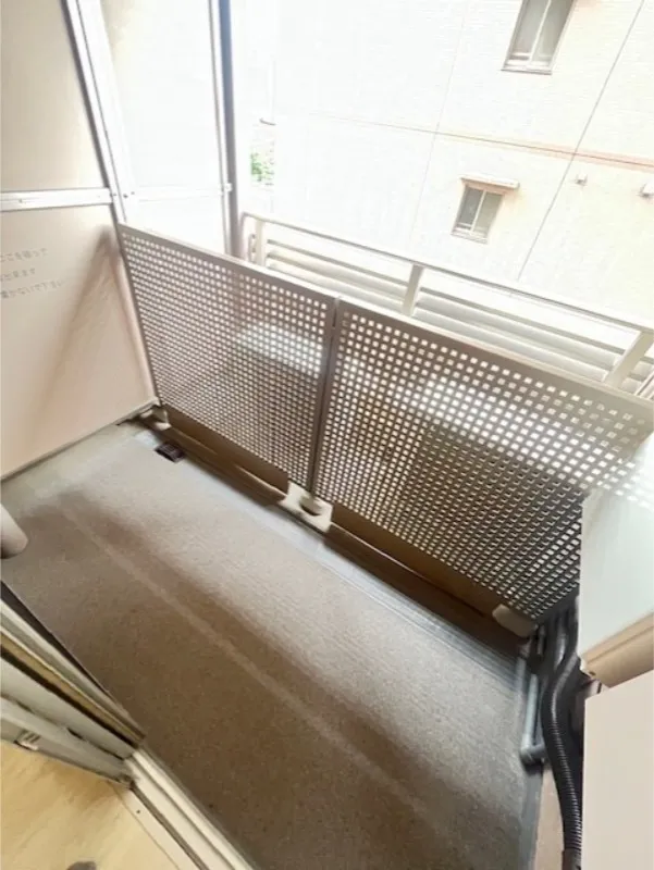 West Park Tower Ikebukuro - Interior - ["Mesh", "Composite material", "Metal"]