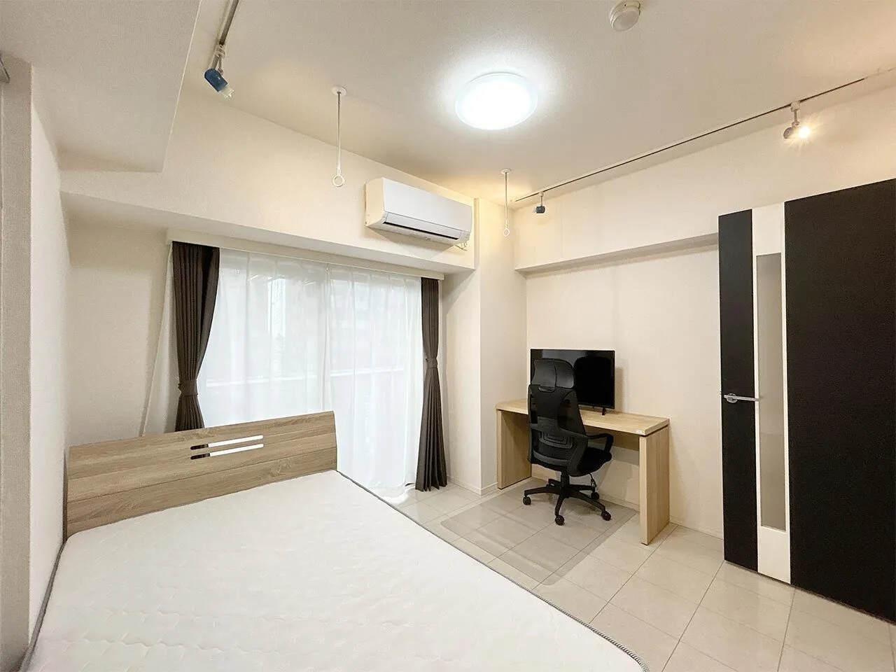 Mynavi STAY Miraie Sangenjaya Taishido - Interior - []