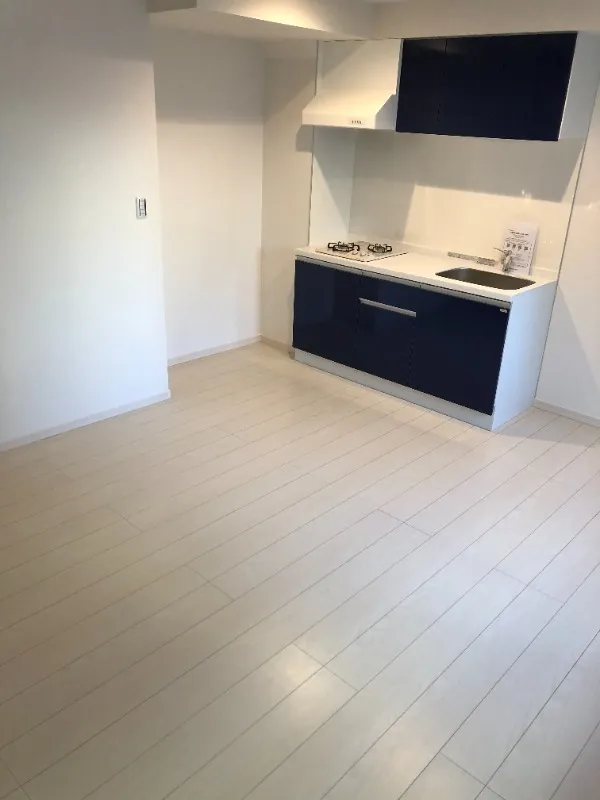 Mihas Kaminoge - Interior - ["Flooring", "Floor", "Wood"]