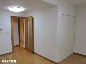 Comforia Ginza East - Interior - ["Room", "Property", "Wall"]