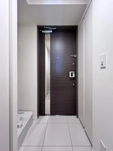 Brillia Ist Oimachi - Interior - ["Wall", "Flooring", "Wood"]