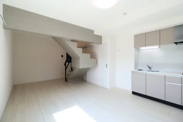 Bright Sumiyoshi - Interior - ["Flooring", "Floor", "Apartment"]
