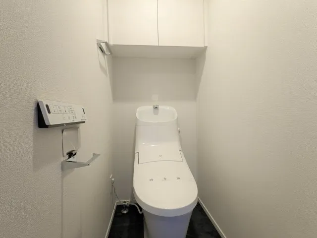 Harmony Residence Itabashi City Site - Interior - ["Toilet seat", "Toilet", "Plumbing fixture"]