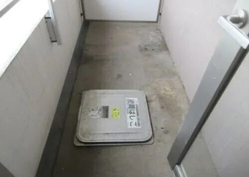 Itopia Oshima Station Coat - Interior - ["Floor", "Tile Flooring", "Tile"]