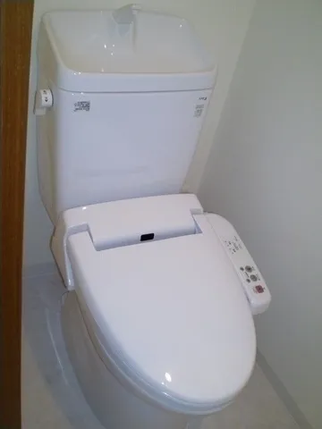 Comforia Kasuga Tomisaka - Interior - ["Toilet seat", "Plumbing fixture", "Toilet"]