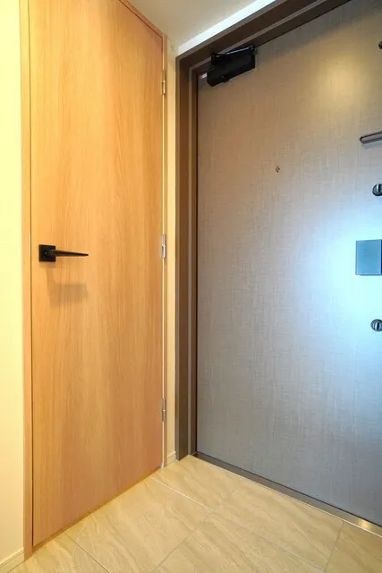 J.GRAN Court Shinagawa Nishioi WEST - Interior - ["Wood", "Door", "Door handle"]