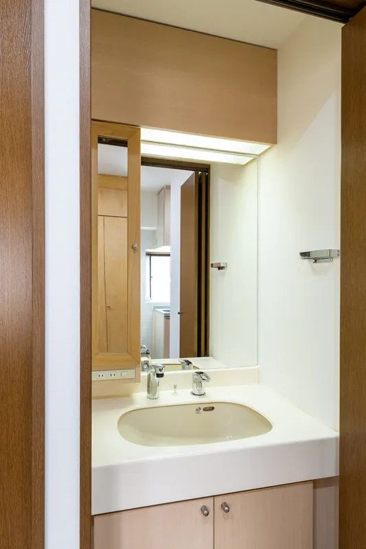 Olympus Sumida Park Building 1 - Interior - ["Wall", "Interior design", "Wood"]