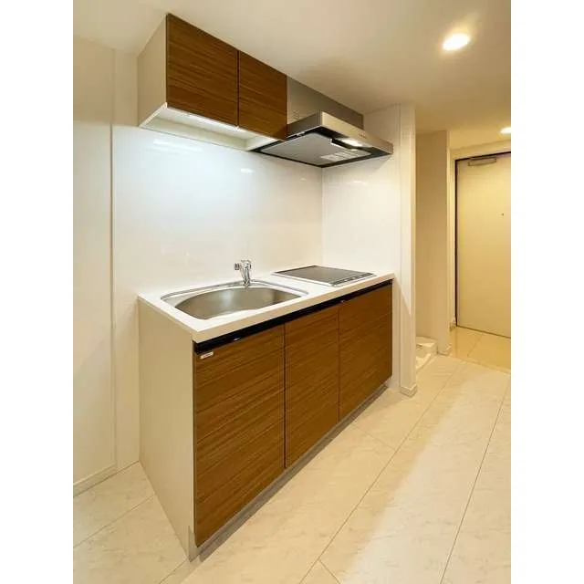Grand Flat Sakurashinmachi - Interior - ["Brown", "Tap", "Cabinetry"]