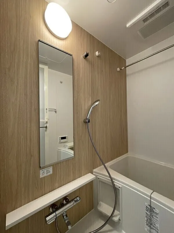 LUMIEC un Kitaueno - Interior - ["Flooring", "Plumbing fixture", "Interior design"]
