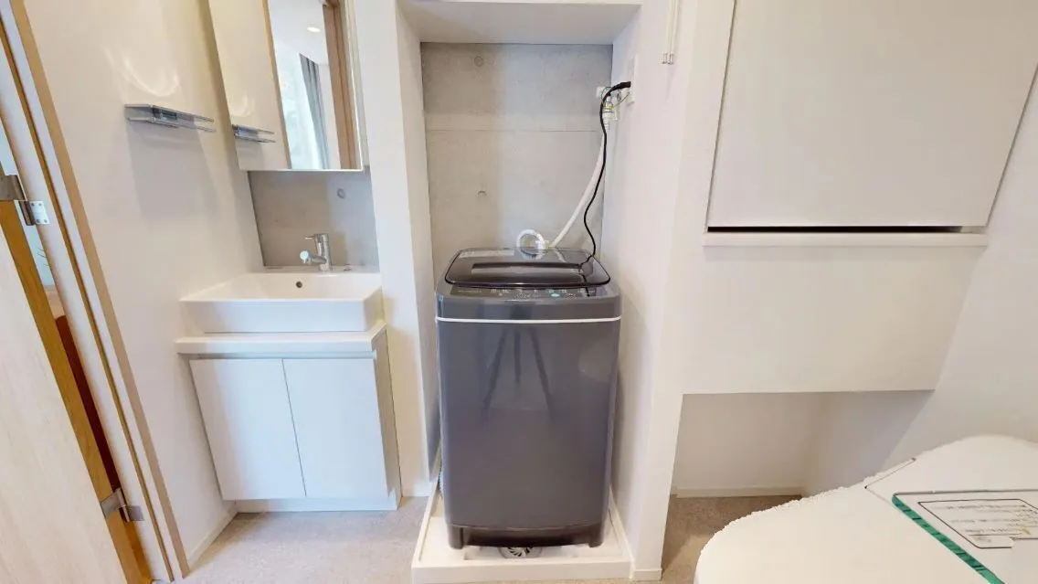 Hmlet Gakugei Daigaku - Interior - ["Washing machine", "Major appliance", "Kitchen Appliance"]