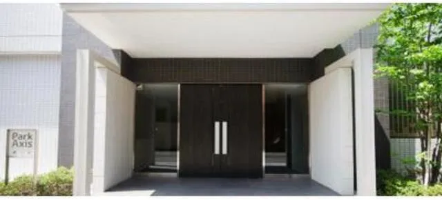 Park Axis Hatagaya - Exterior - ["Plant", "Fixture", "Rectangle"]
