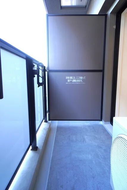 Urbanex Kuramae Residence - Interior - ["Glass", "Daylighting", "Transparency"]