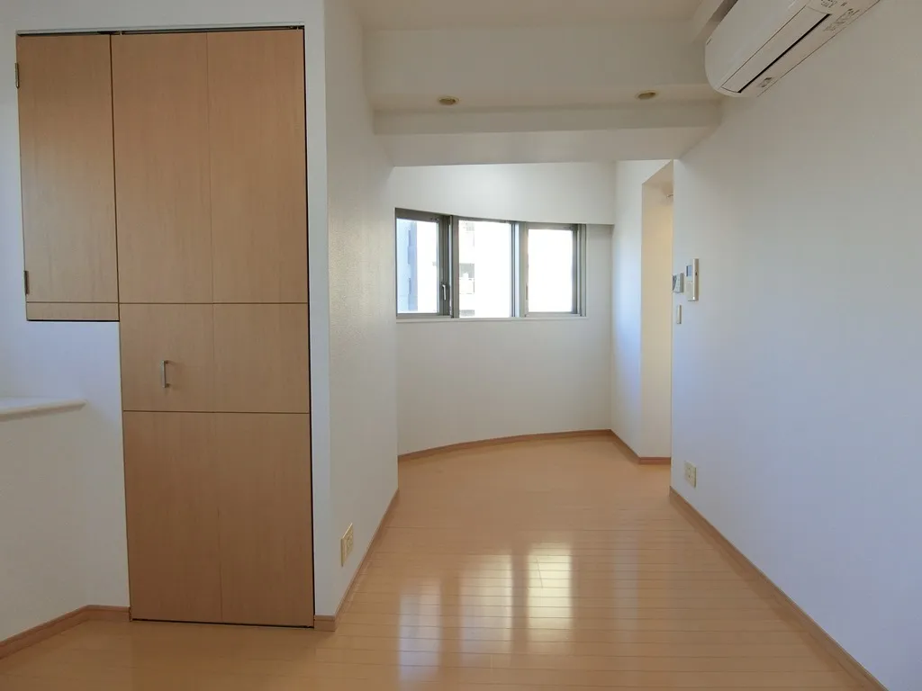 Cross Residence Kamata - Interior - ["Flooring", "Floor", "Wood"]