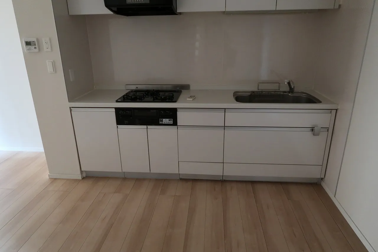 Trinity Shibaura - Interior - ["Building", "Cabinetry", "Countertop"]