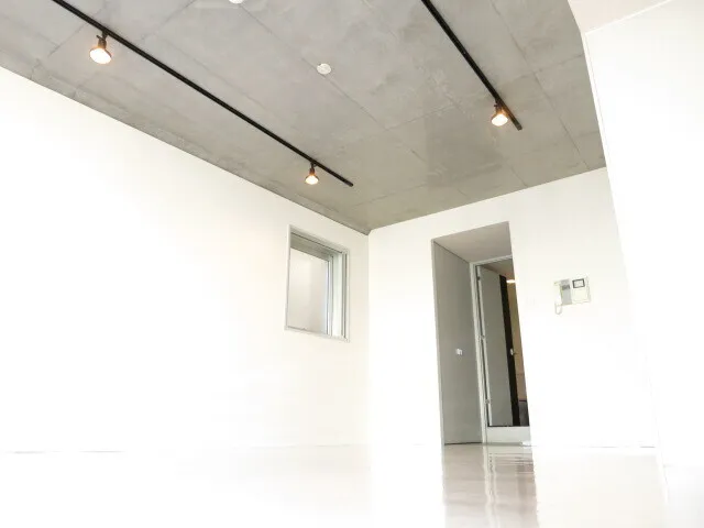 FLEG Akasaka - Interior - ["Wall", "Ceiling", "Flooring"]