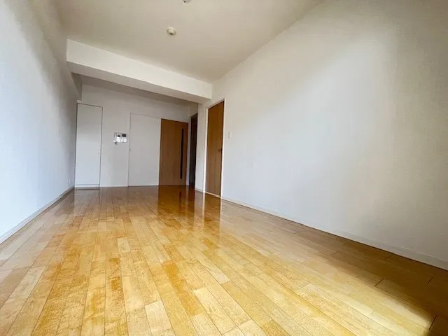 Residia Minamisenju - Interior - ["Flooring", "Floor", "Wood flooring"]