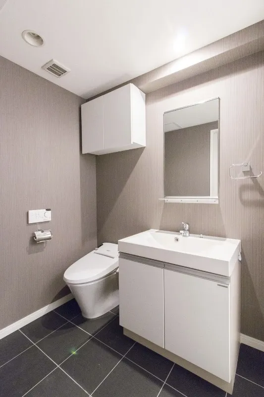 Castalia Nakameguro - Interior - ["Flooring", "Plumbing fixture", "Bathroom"]