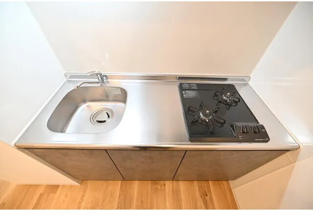 False Class Takadanobaba - Interior - ["Kitchen Sink", "Kitchen", "Major appliance"]