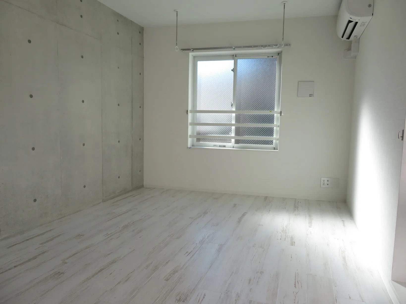 Composite Waseda - Interior - ["Flooring", "Floor", "Wood flooring"]